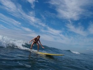 surfing lesson waikiki girl